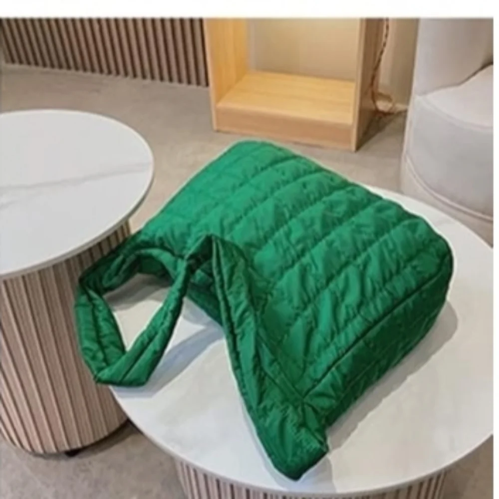 Quilted hobo Green bag with quilted details large capacity shoulder bags